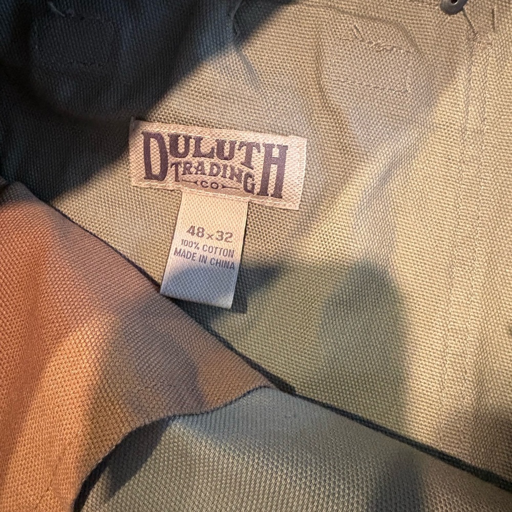 Duluth Trading Co Men's Khaki Cargo Pants - Picture 6 of 12